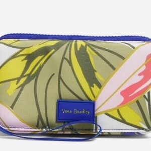 NWT Vera Bradley Rain Forest Leaves ReActive RFID Compact Crossbody